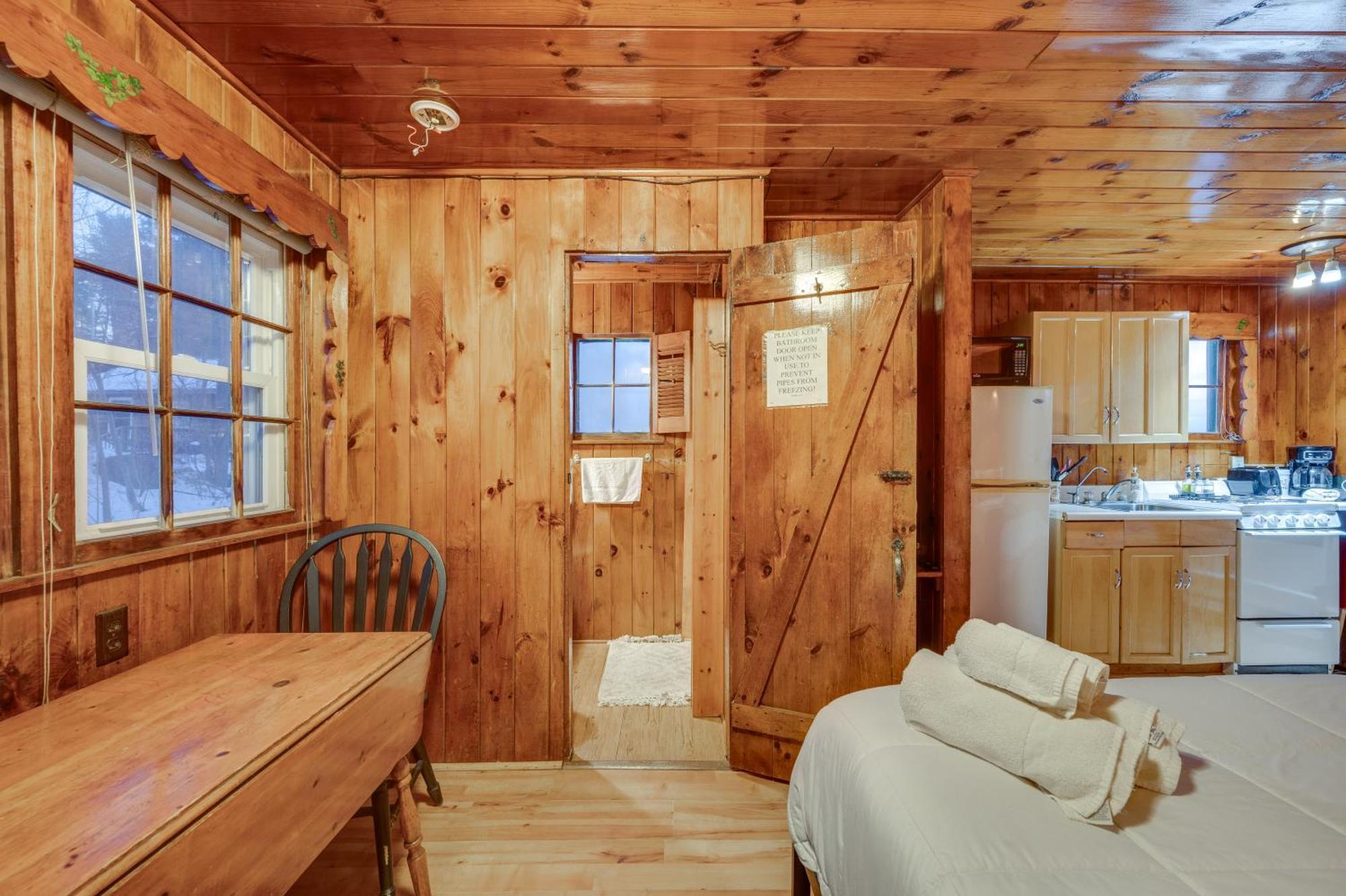 Cozy Laconia Studio With Pool Access - 2 Mi To Lake! Διαμέρισμα Εξωτερικό φωτογραφία